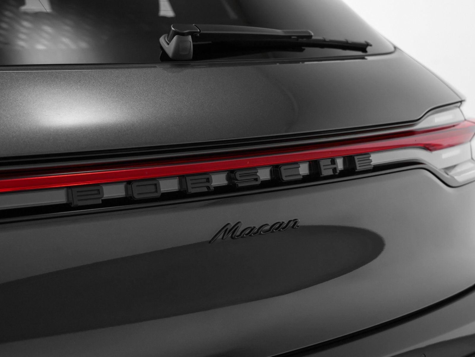 2025 Porsche Macan Base