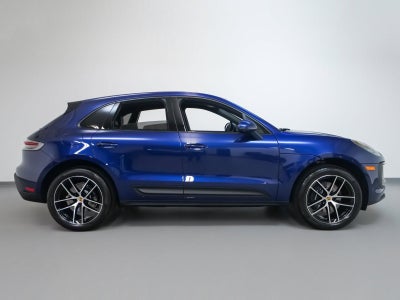 2025 Porsche Macan Base