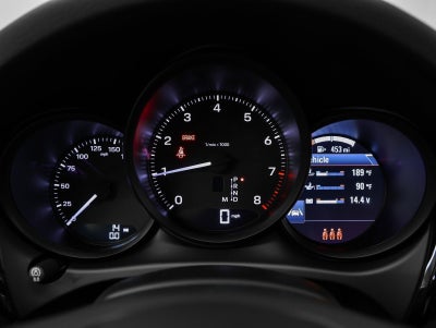 2025 Porsche Macan Base