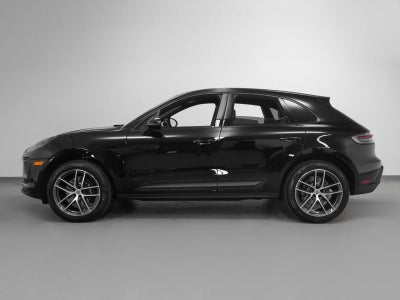 2025 Porsche Macan Base