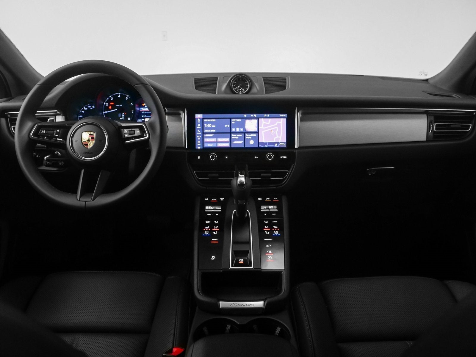 2025 Porsche Macan Base