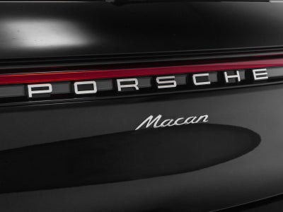 2025 Porsche Macan Base