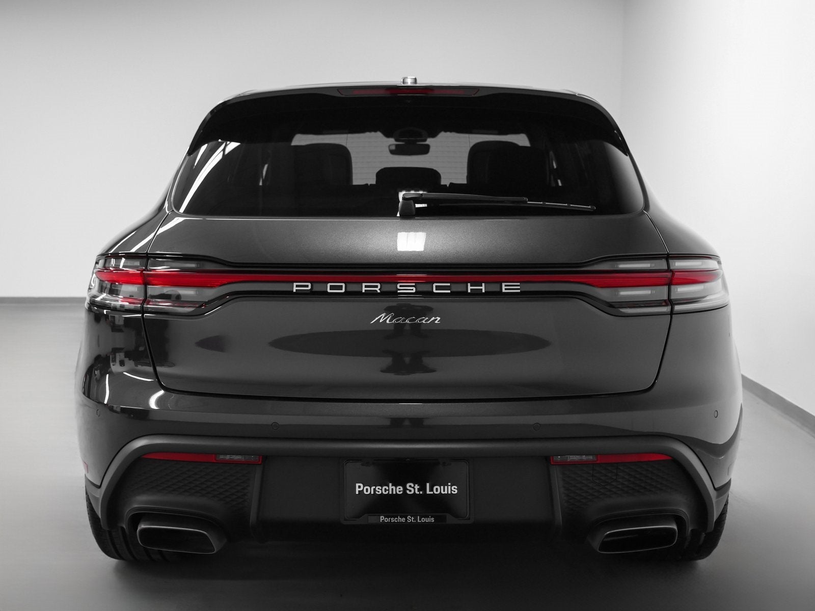 2025 Porsche Macan Base