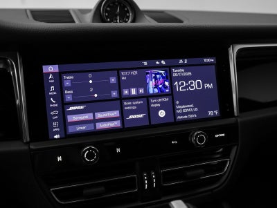 2025 Porsche Macan Base