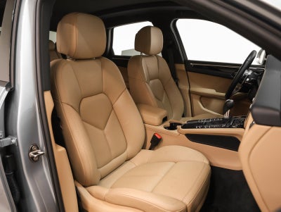 2021 Porsche Macan Base