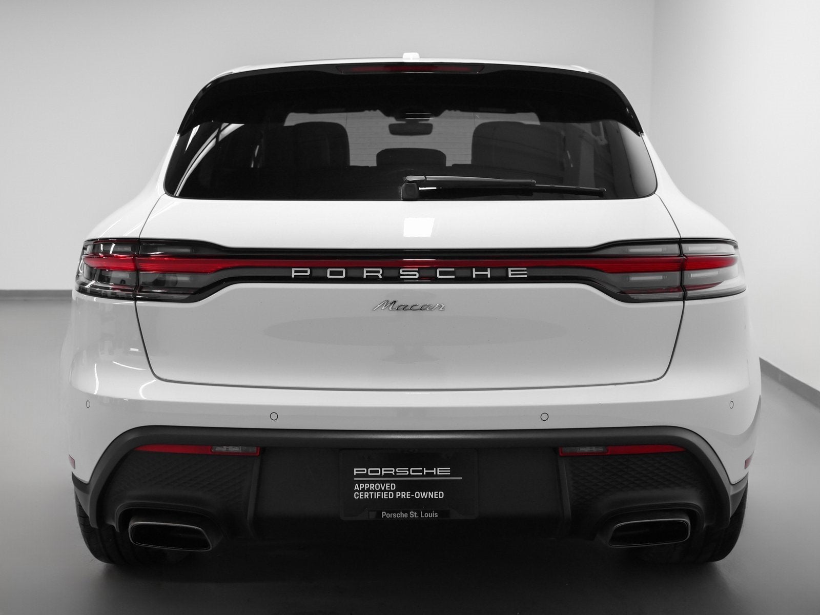 2022 Porsche Macan Base