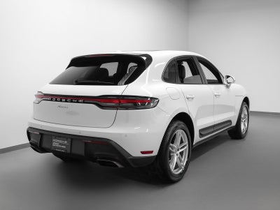 2022 Porsche Macan Base