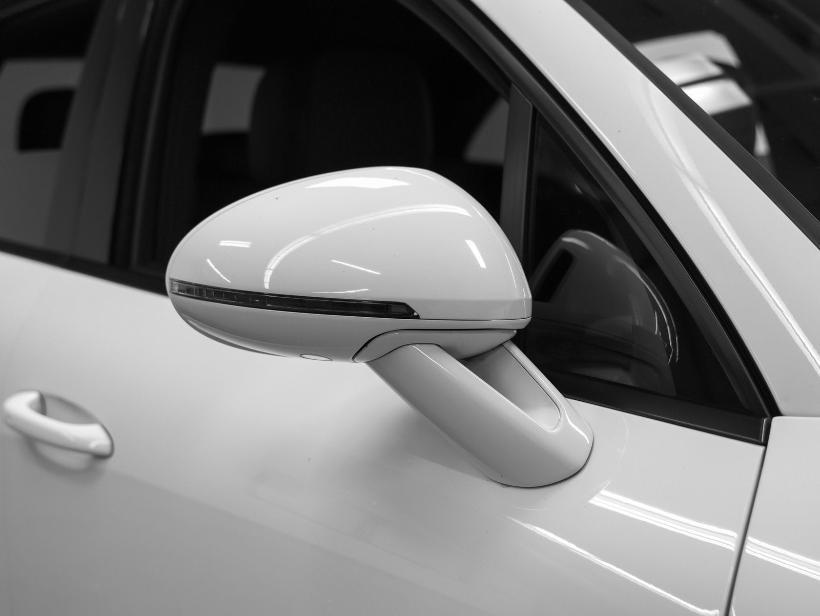 2022 Porsche Macan Base