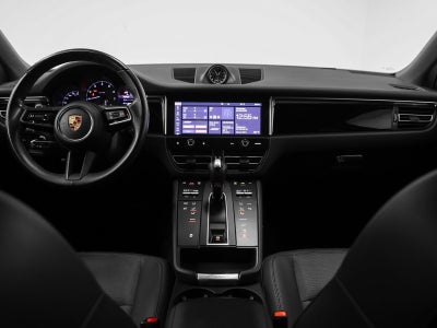 2022 Porsche Macan Base