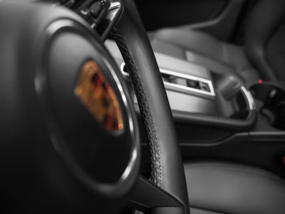 2022 Porsche Macan Base