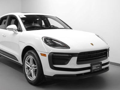 2022 Porsche Macan Base
