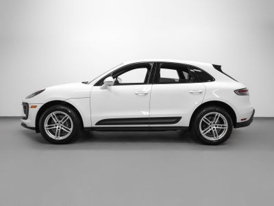 2022 Porsche Macan Base