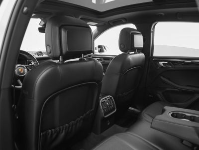 2022 Porsche Macan Base