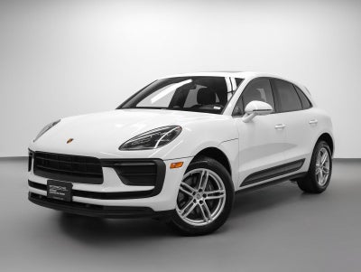 2022 Porsche Macan Base