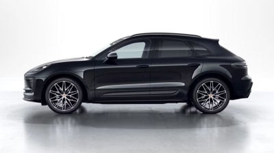 2023 Porsche Macan Base