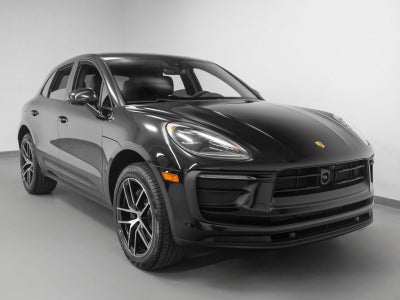 2025 Porsche Macan Base