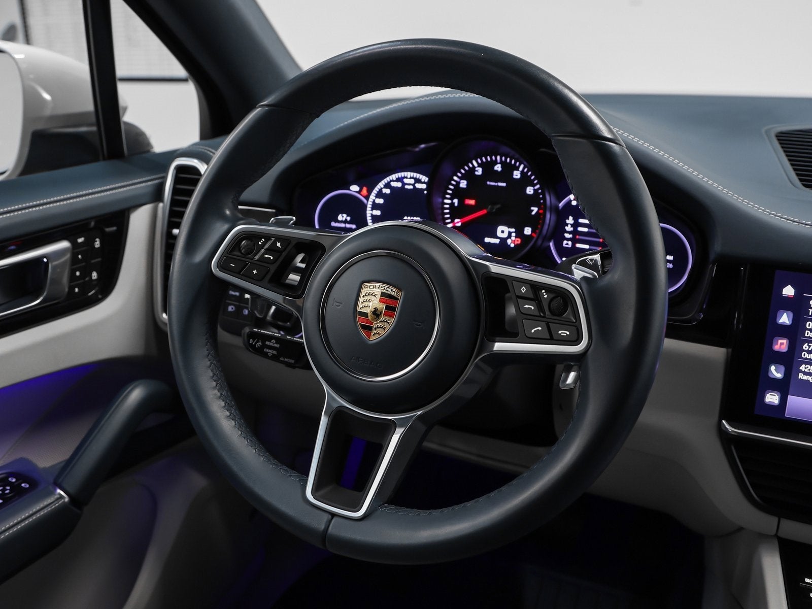 2023 Porsche Cayenne Platinum Edition