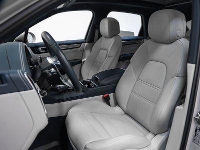 2023 Porsche Cayenne Platinum Edition