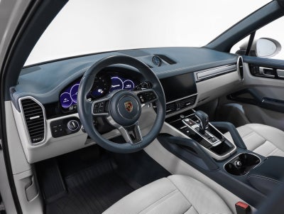 2023 Porsche Cayenne Platinum Edition