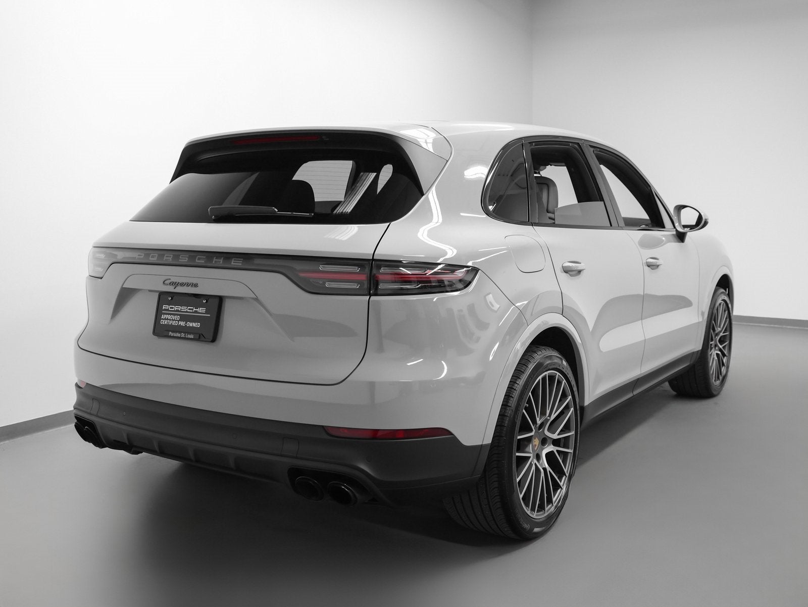 2023 Porsche Cayenne Platinum Edition