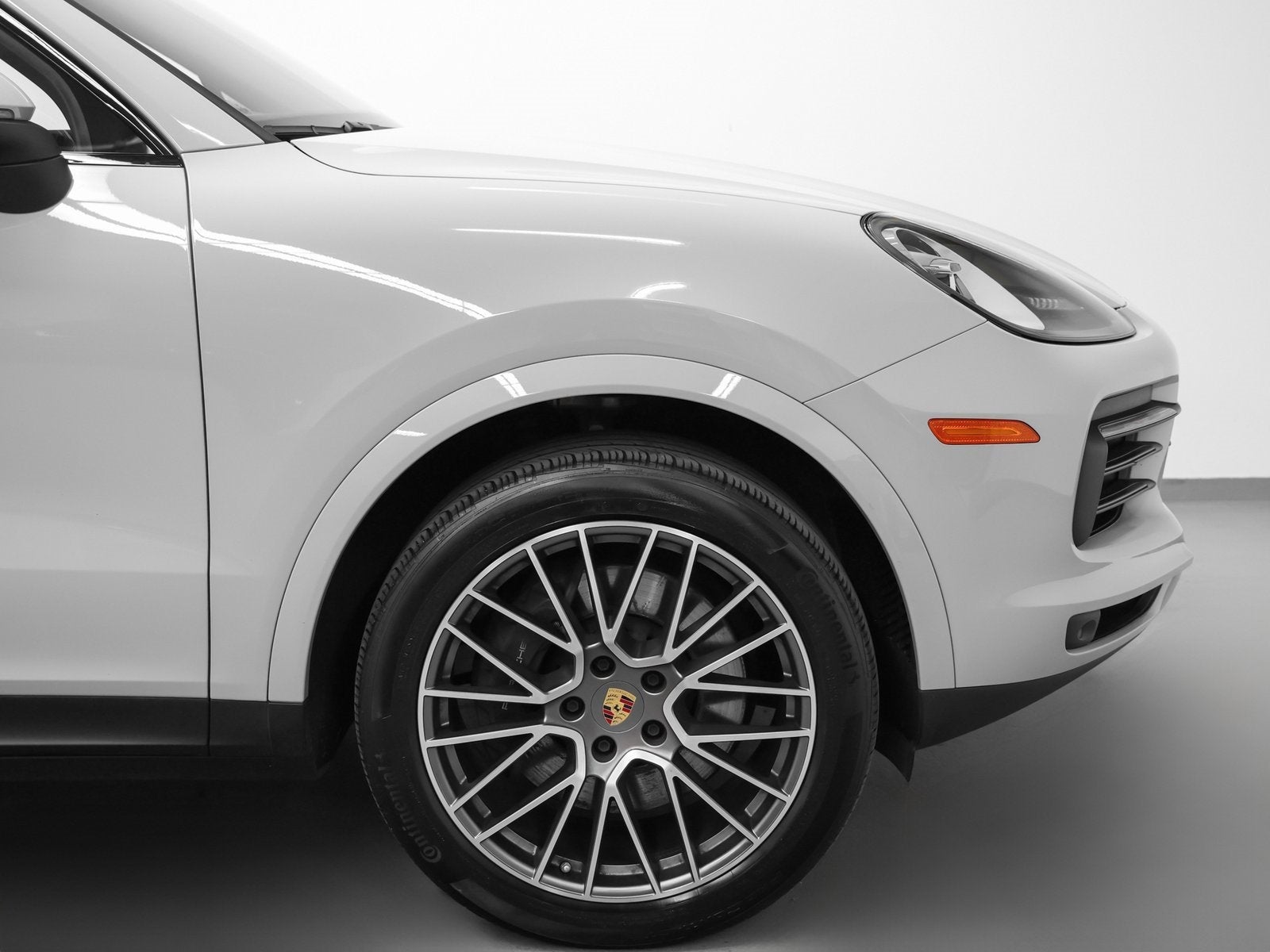 2023 Porsche Cayenne Platinum Edition
