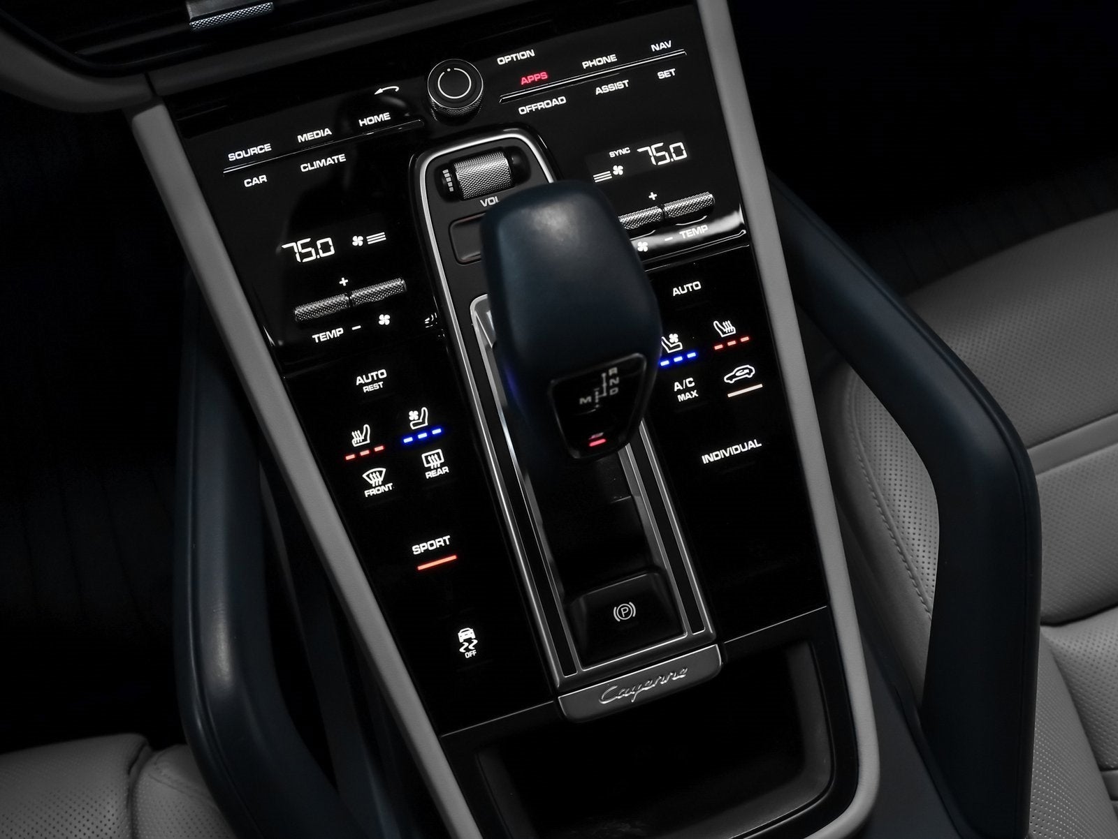 2023 Porsche Cayenne Platinum Edition