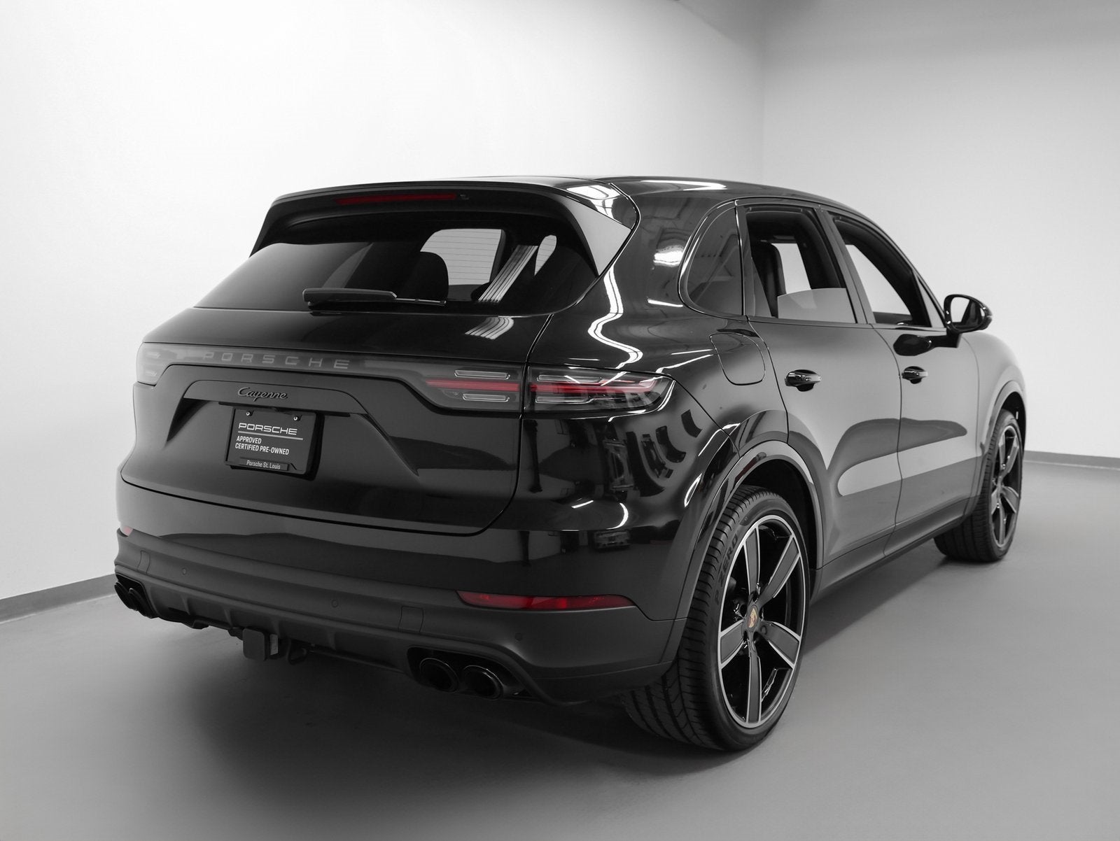 2023 Porsche Cayenne Platinum Edition