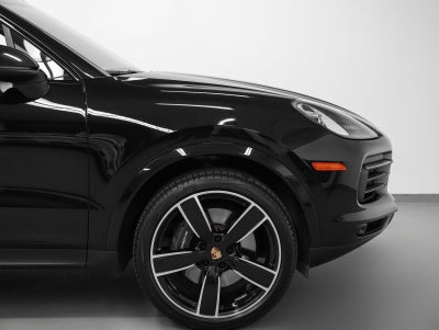 2023 Porsche Cayenne Platinum Edition