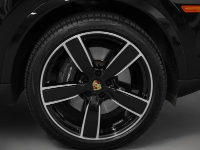 2023 Porsche Cayenne Platinum Edition