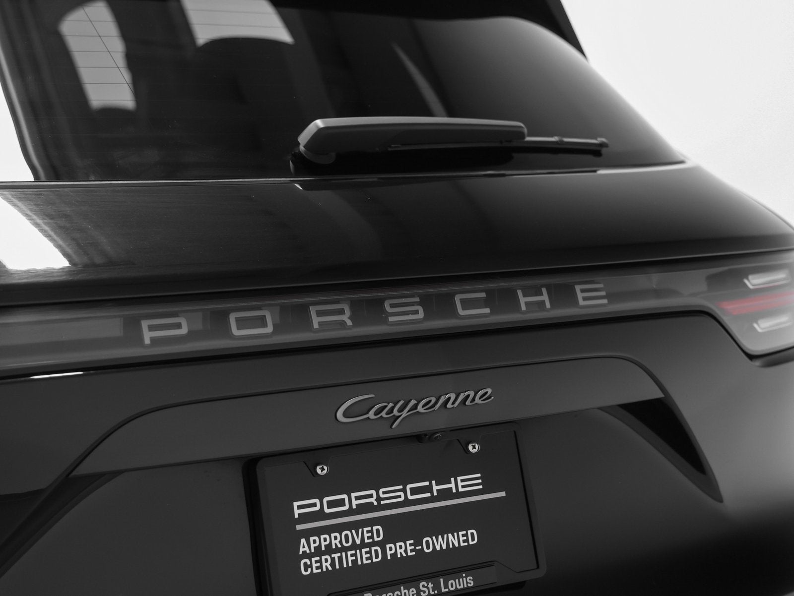 2023 Porsche Cayenne Platinum Edition
