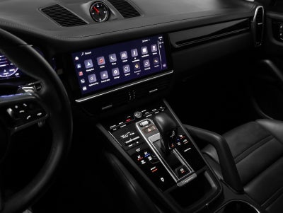 2023 Porsche Cayenne Platinum Edition