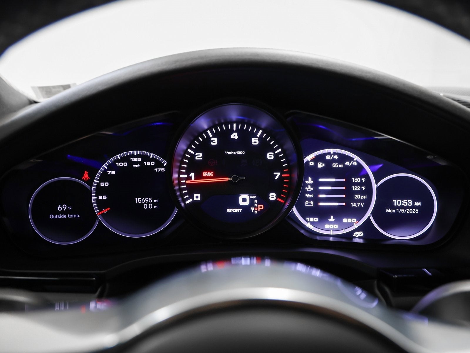 2023 Porsche Cayenne Platinum Edition