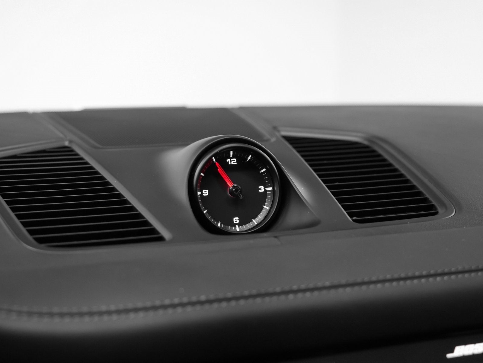 2023 Porsche Cayenne Platinum Edition