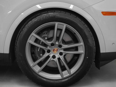 2025 Porsche Cayenne Base