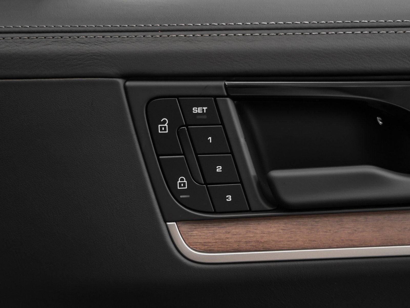 2025 Porsche Cayenne Base