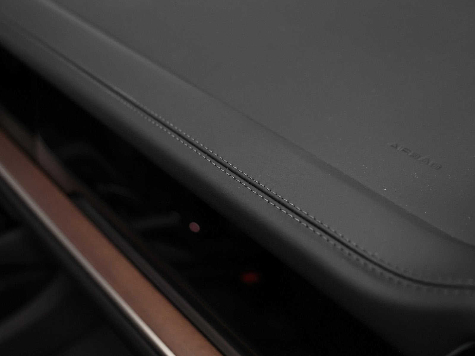 2025 Porsche Cayenne Base