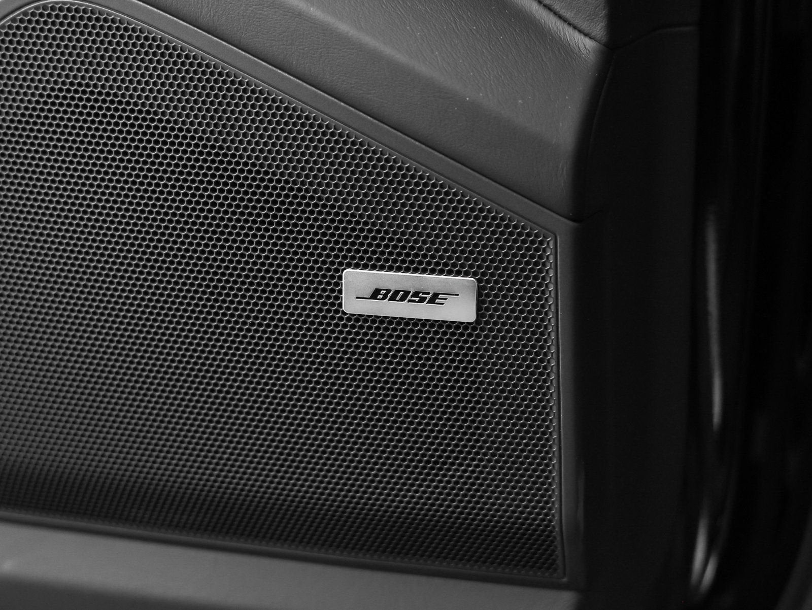 2025 Porsche Cayenne Base