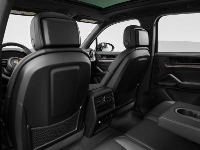 2025 Porsche Cayenne Base