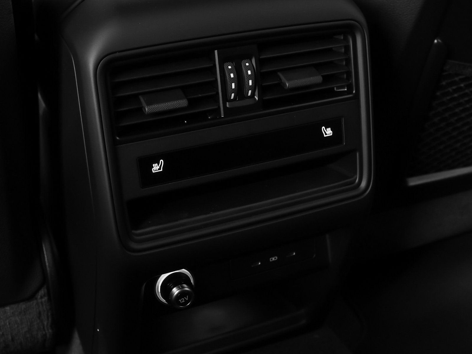 2025 Porsche Cayenne Base