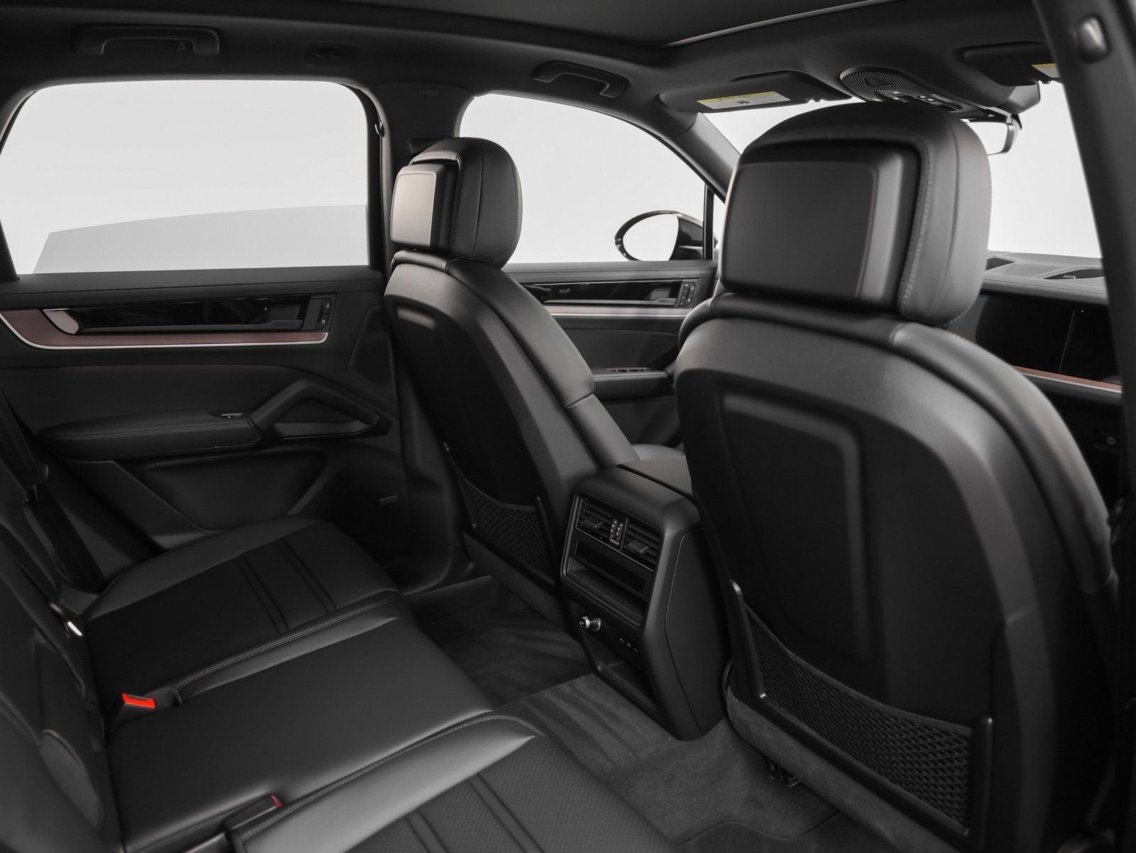 2025 Porsche Cayenne Base