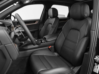 2025 Porsche Cayenne Base