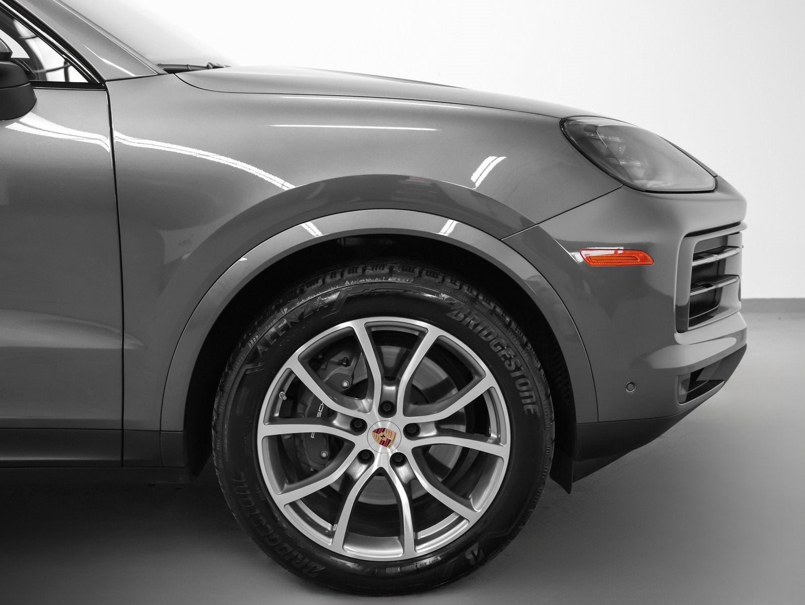 2025 Porsche Cayenne Base