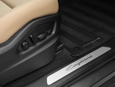 2025 Porsche Cayenne Base