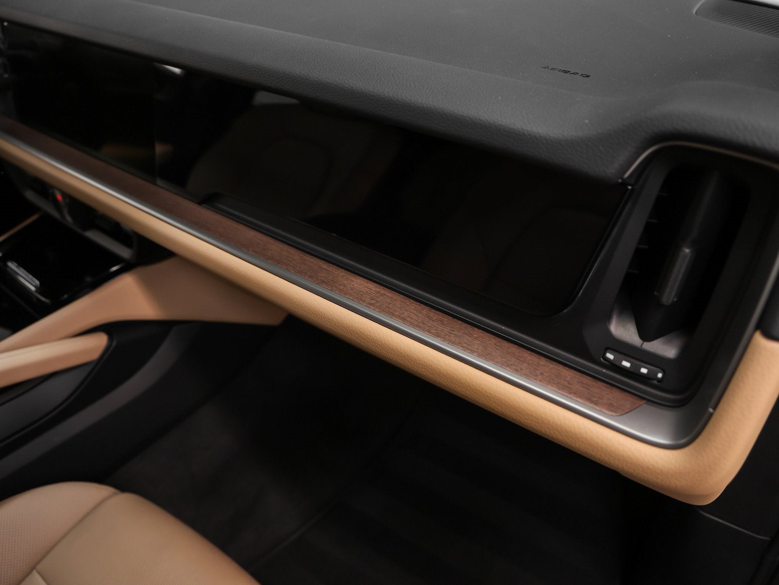 2025 Porsche Cayenne Base