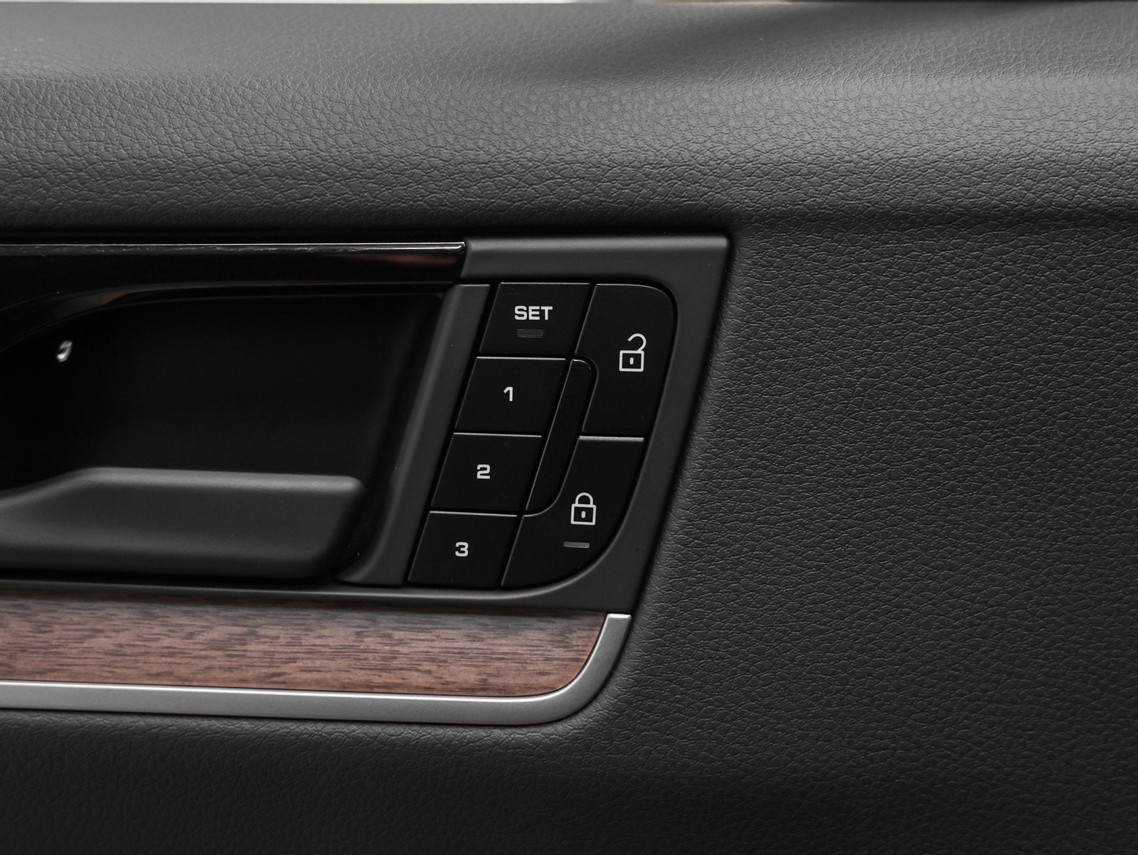 2025 Porsche Cayenne Base