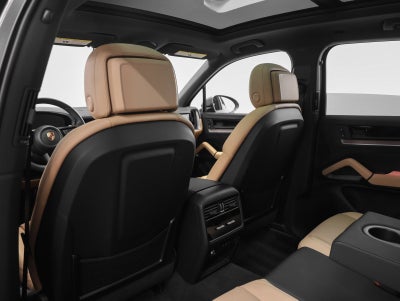 2025 Porsche Cayenne Base