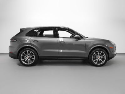 2025 Porsche Cayenne Base