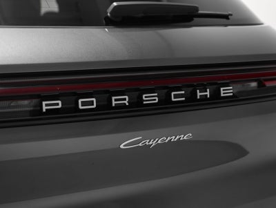 2025 Porsche Cayenne Base
