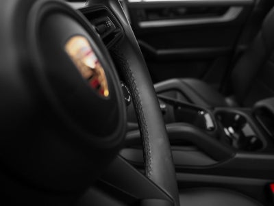 2025 Porsche Cayenne Base