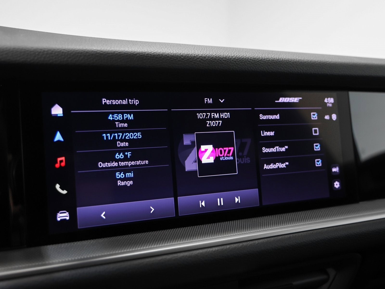 2025 Porsche Cayenne Base